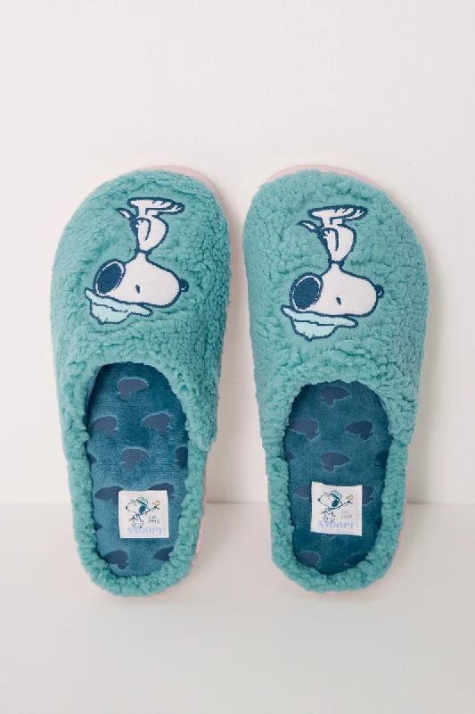 Women's convertible bras with multiple strap optionsGreen faux shearling Snoopy house slipper Women's convertible bras with multiple strap optionsGreen faux shearling Snoopy house slipper